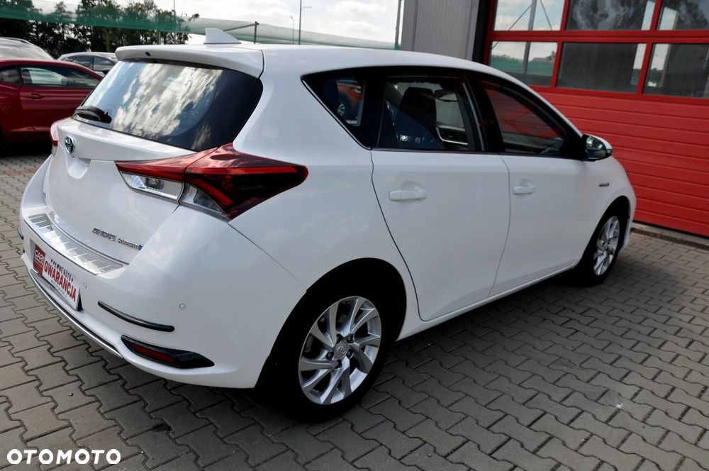 Toyota Auris - 15