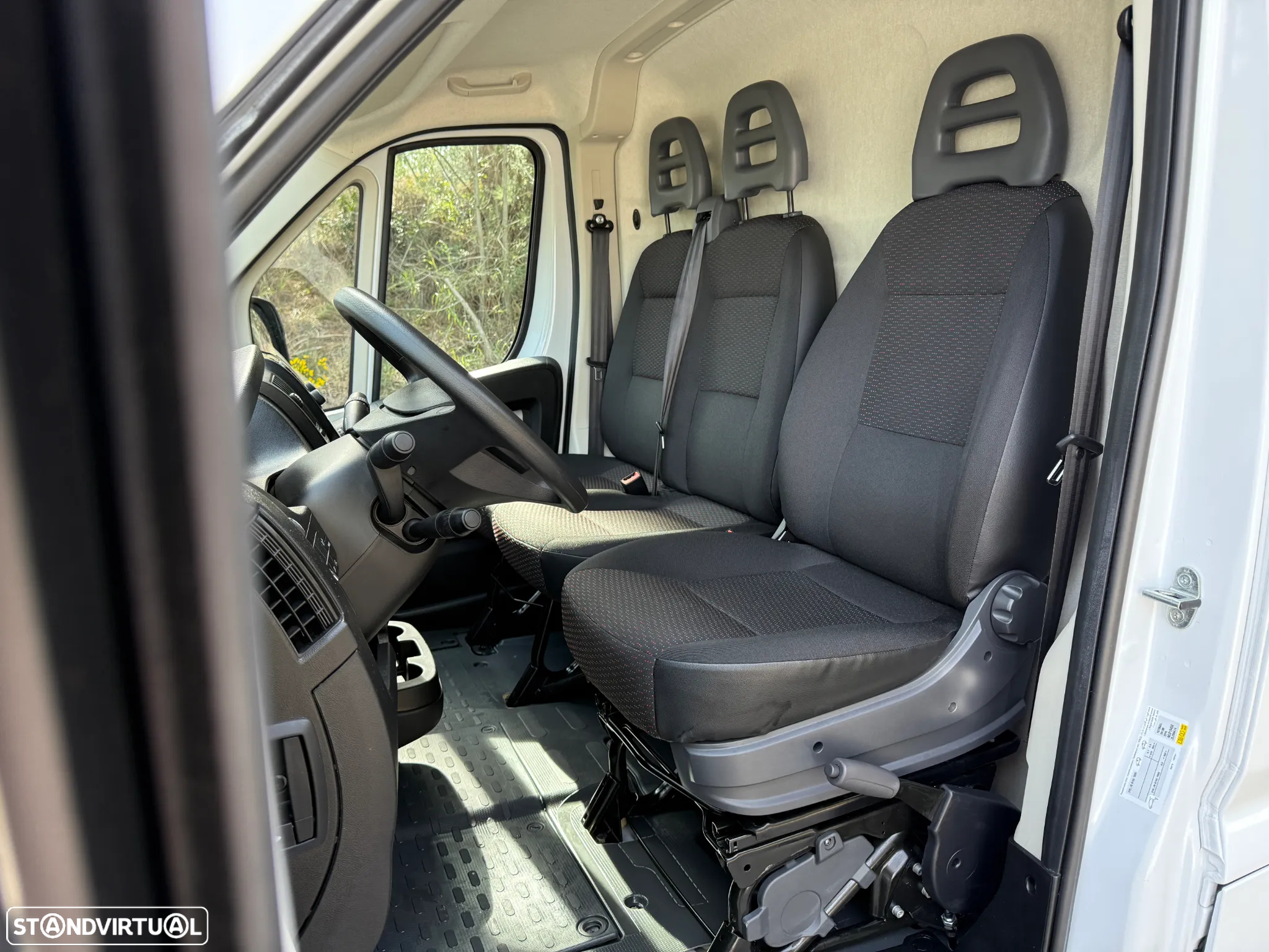 Citroën Jumper 2.2 BlueHDi 35 L2 CD - 15