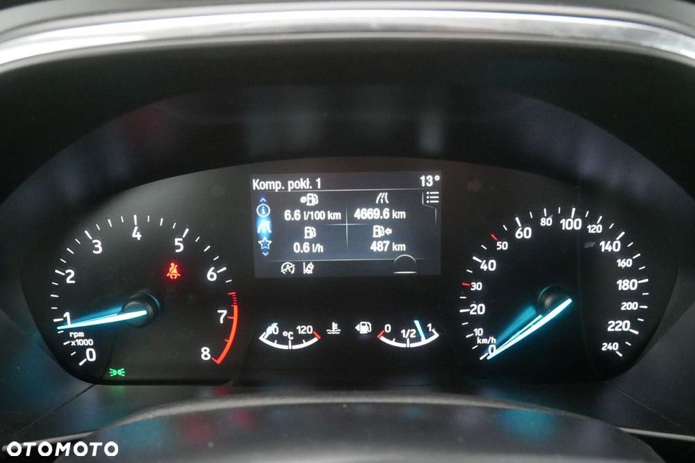 Ford Focus 1.0 EcoBoost Titanium - 9