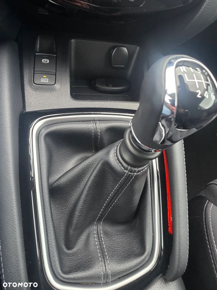 Nissan Qashqai - 17