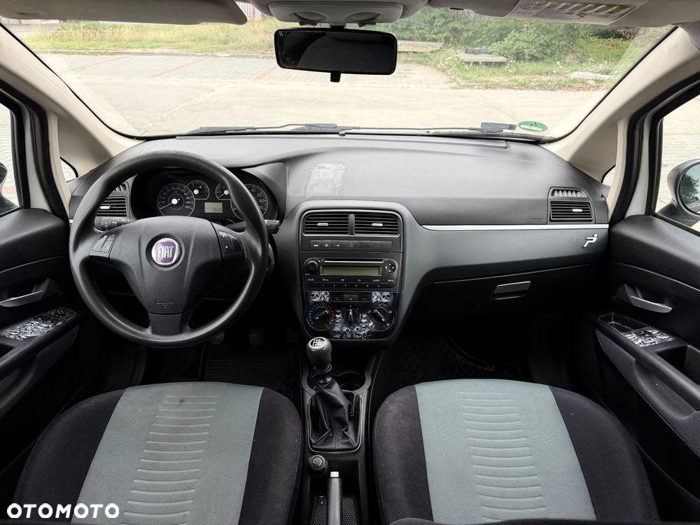 Fiat Punto - 18