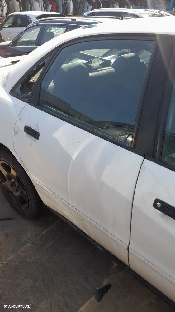 Porta trás direita AUDI A4 (8D2, B5) - 1