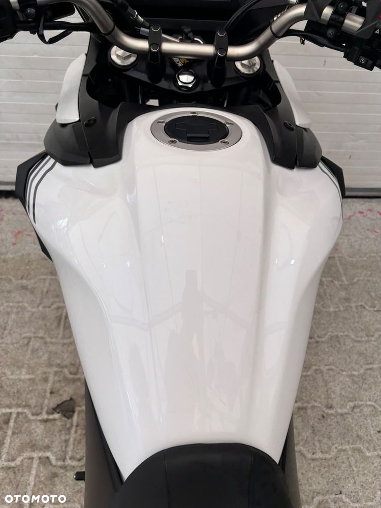 Suzuki DL - 30