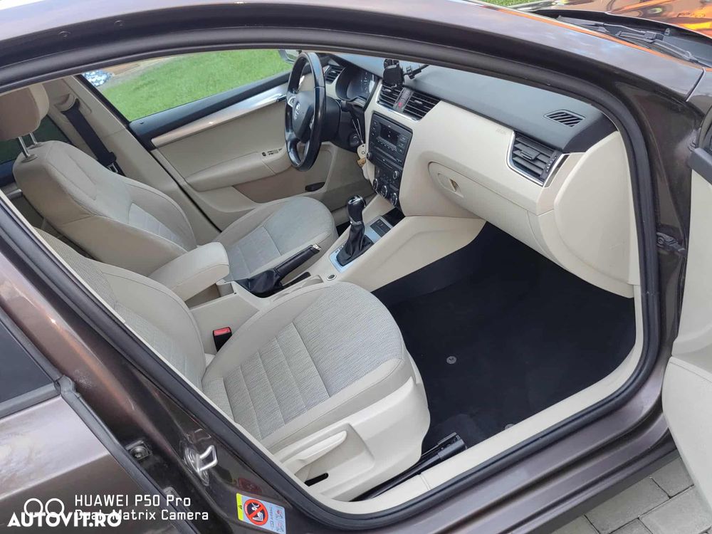 Skoda Octavia 1.6 TDI Business DSG - 2
