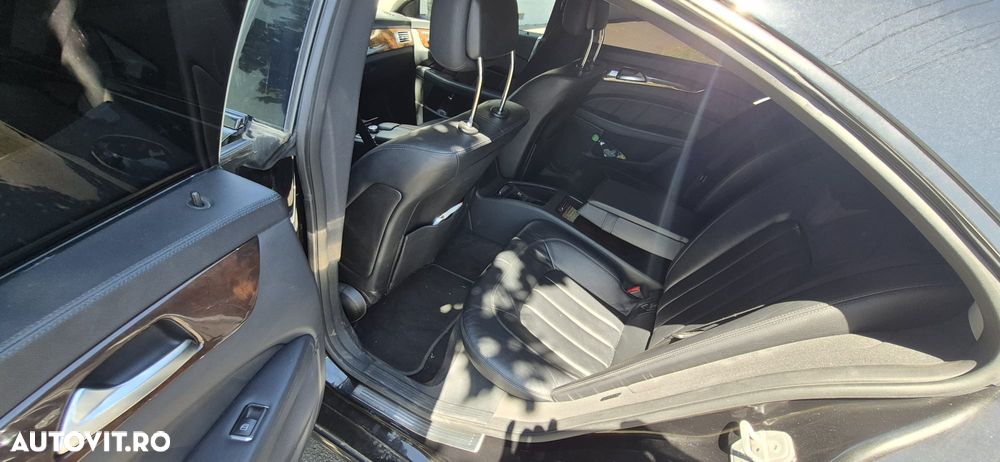 Mercedes-Benz CLS - 9