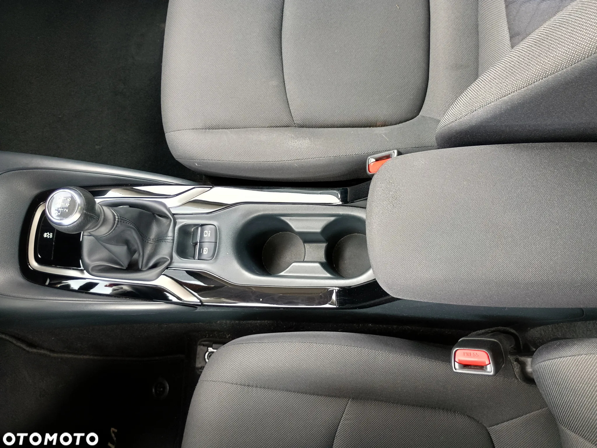Toyota Corolla 1.5 Comfort - 18