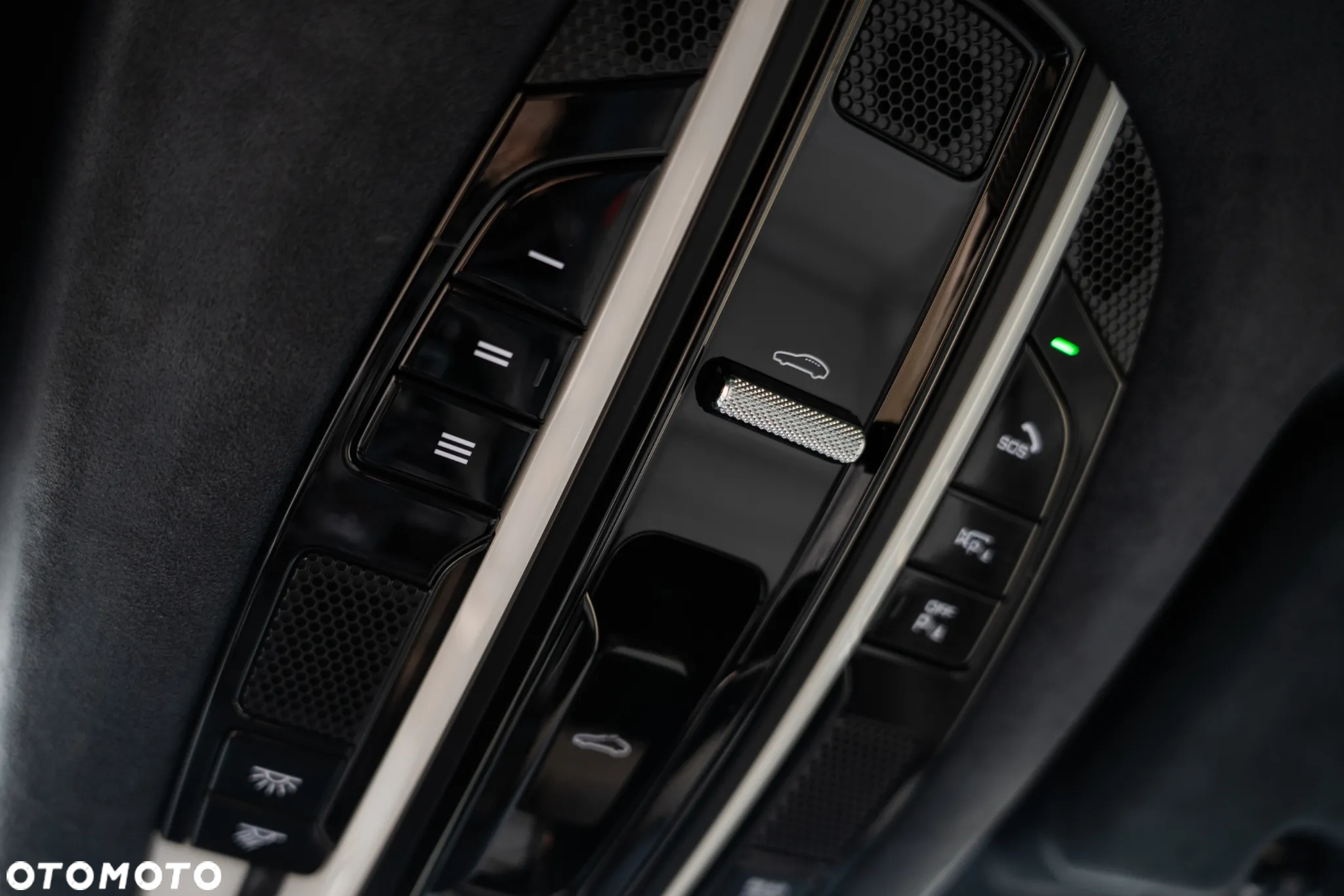 Porsche Cayenne Turbo S E-Hybrid - 40