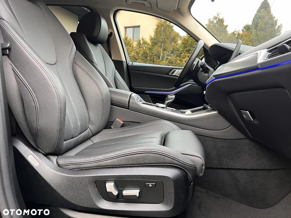 BMW X5 xDrive25d - 27