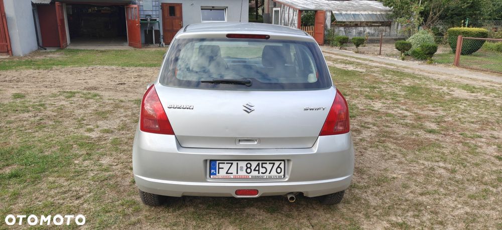 Suzuki Swift - 2