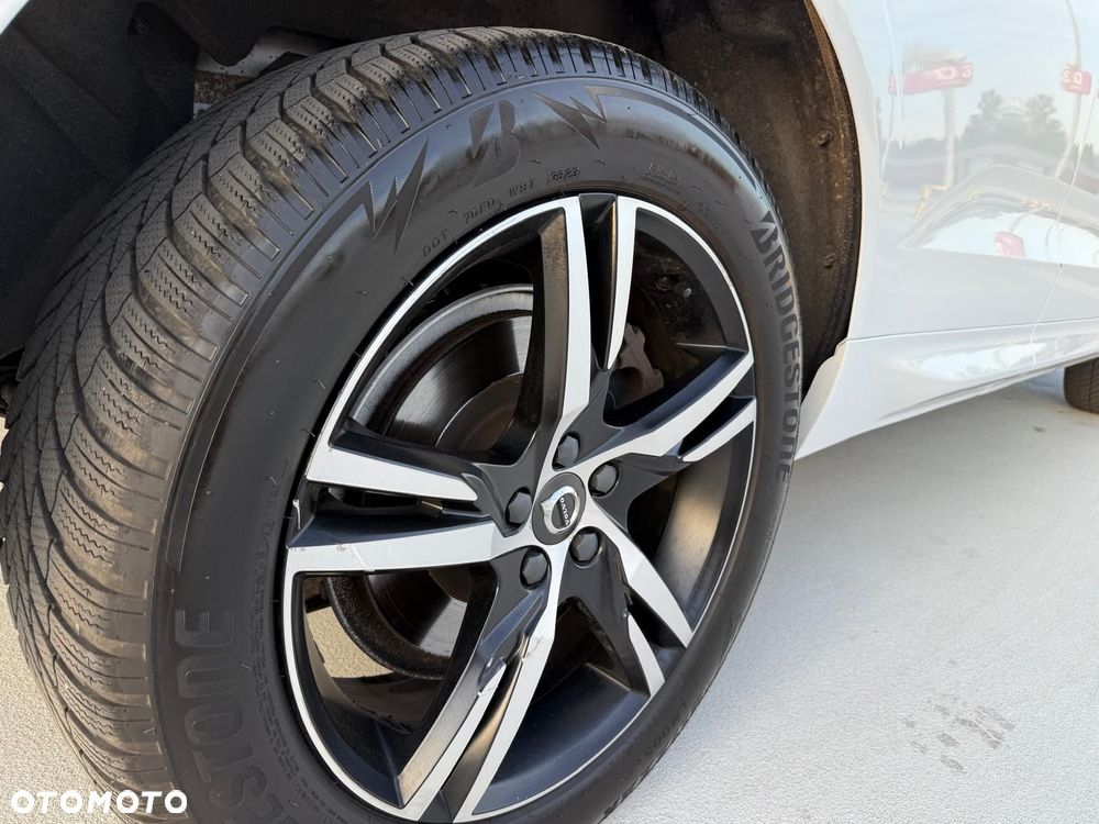Volvo XC 60 D4 R-Design - 21