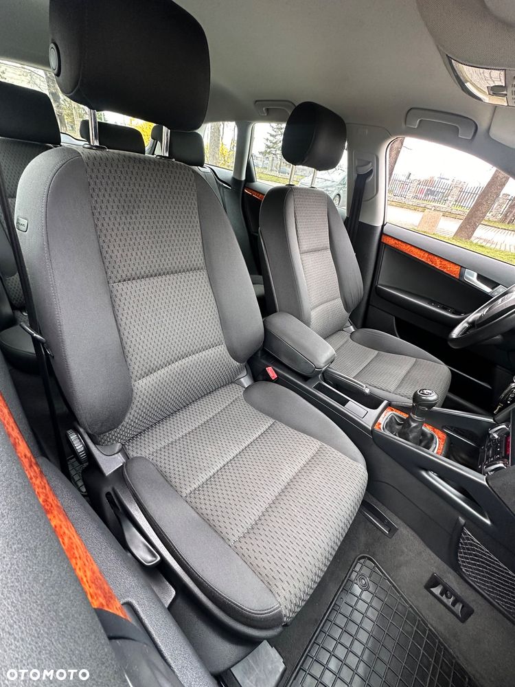 Audi A3 Sportback 2.0 TDI DPF quattro Ambiente - 32