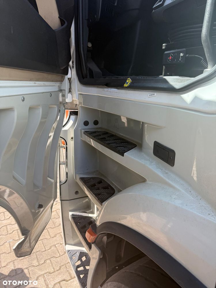 Mercedes-Benz 1845 GigSpace ! 447000km ! Opony 90%! Z Niemiec - 8