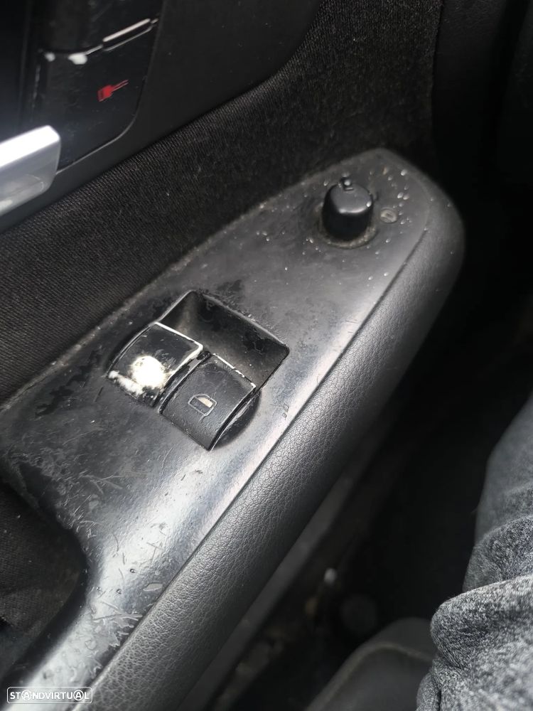 Audi A4 1.9 TDI m6 - 5