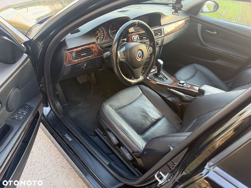 BMW Seria 3 320d DPF - 12