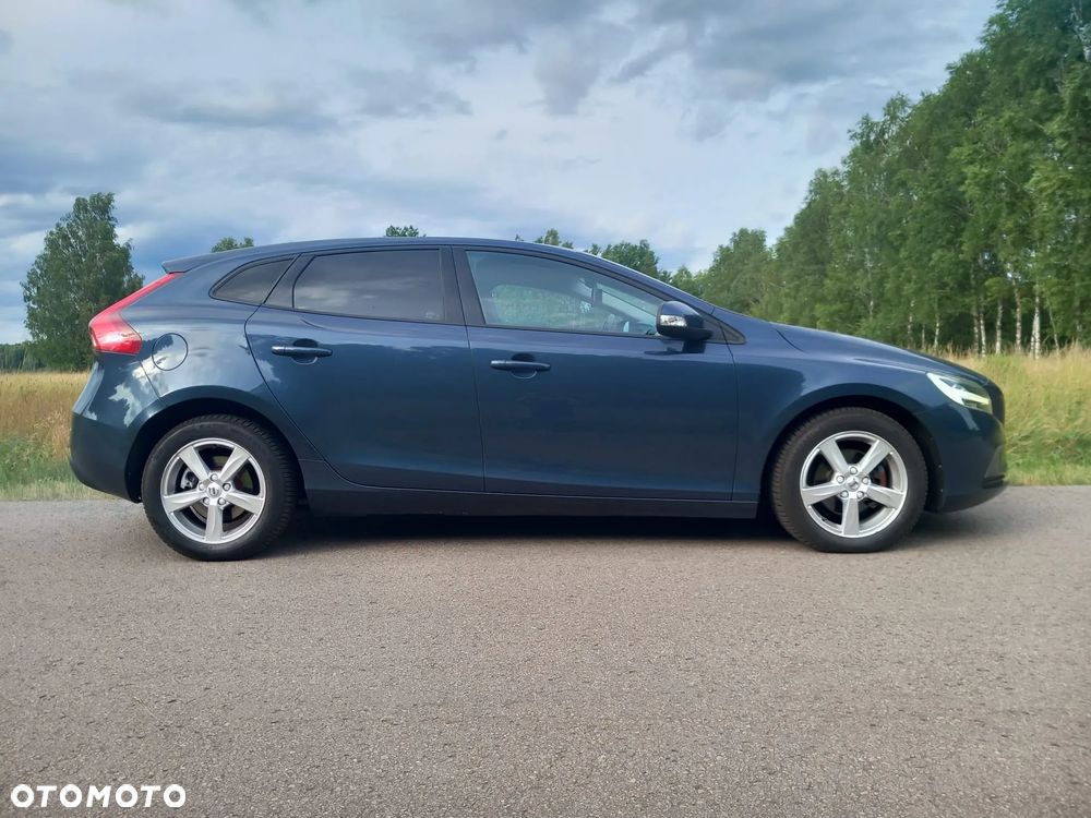 Volvo V40 D2 Kinetic - 14