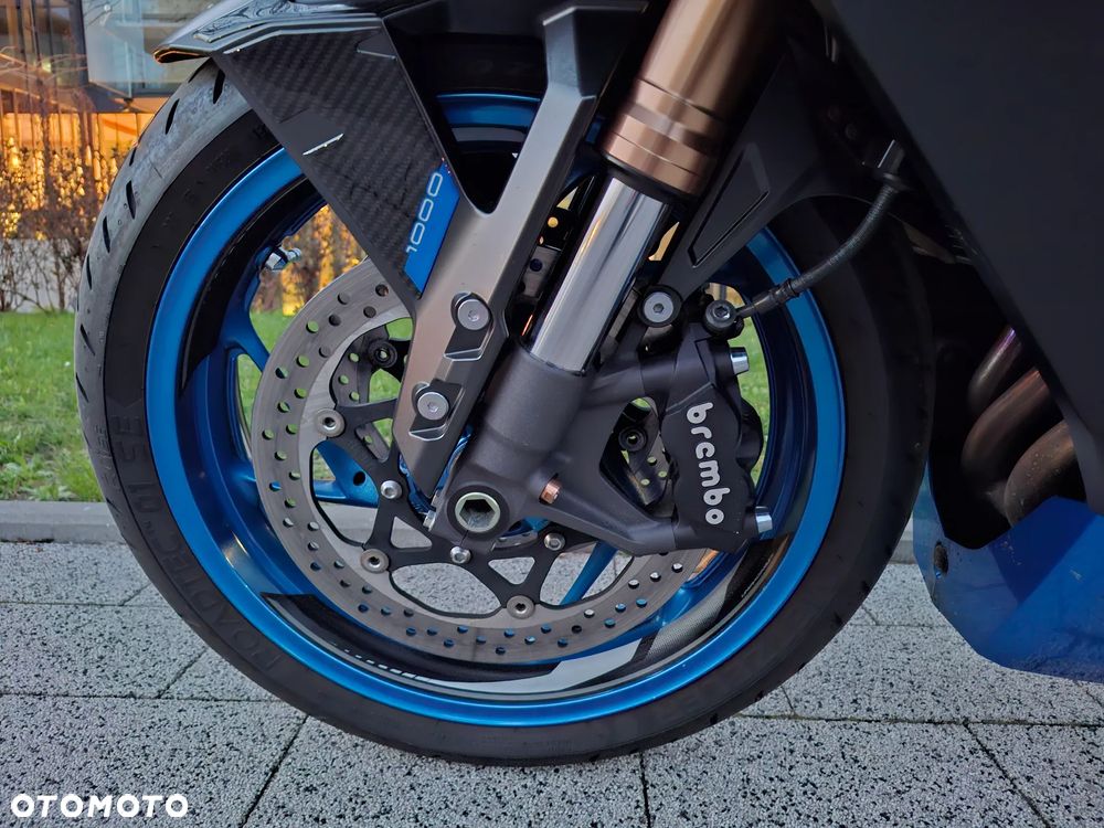 Suzuki GSX - 10