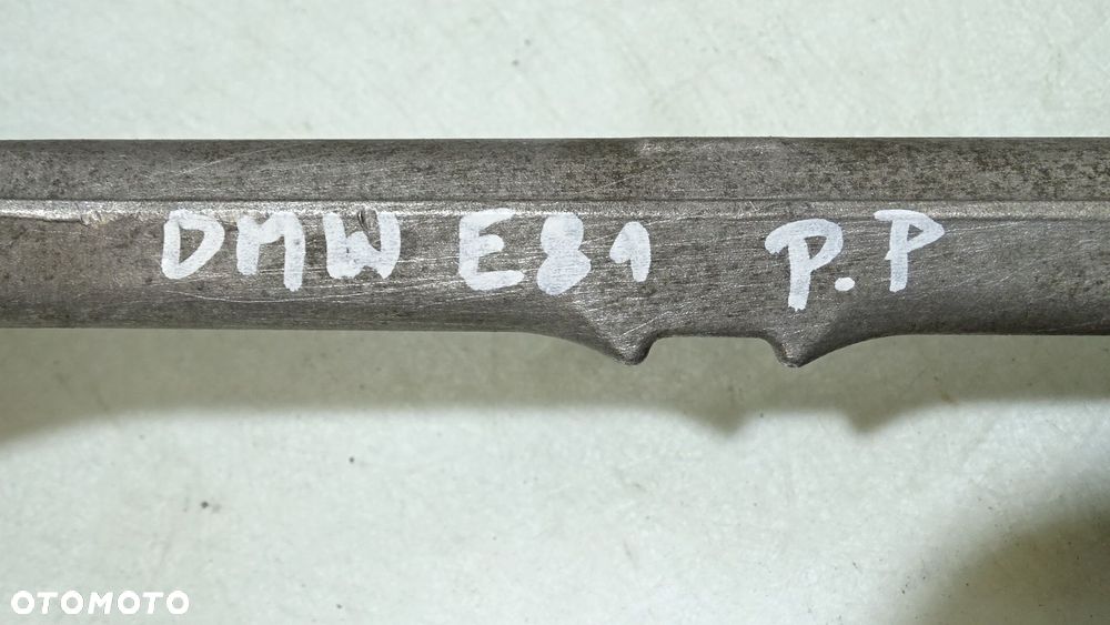 WAHACZ PRAWY PRZÓD BMW E81 116i 2.0 - 8