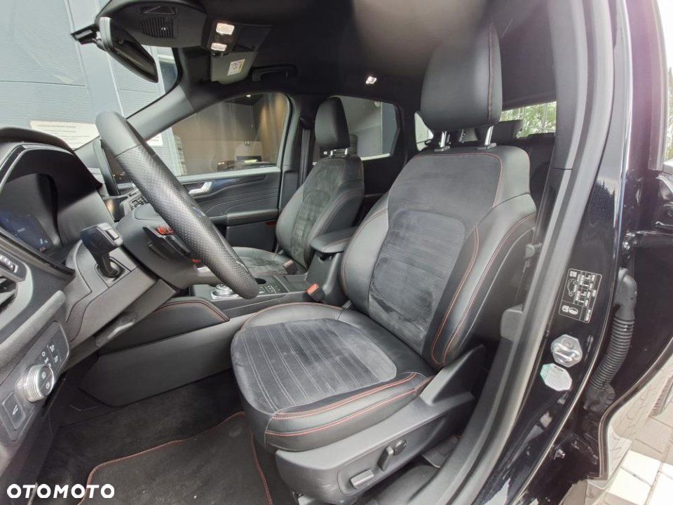 Ford Kuga - 12