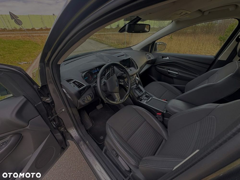Ford Kuga 1.5 EcoBoost 4x4 Titanium - 14