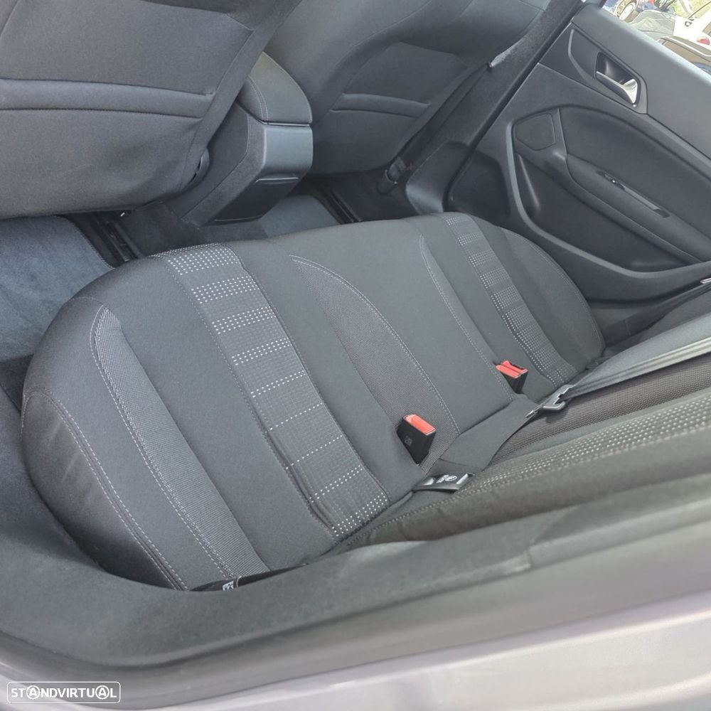 Peugeot 308 1.6 BlueHDi Allure J17 - 47