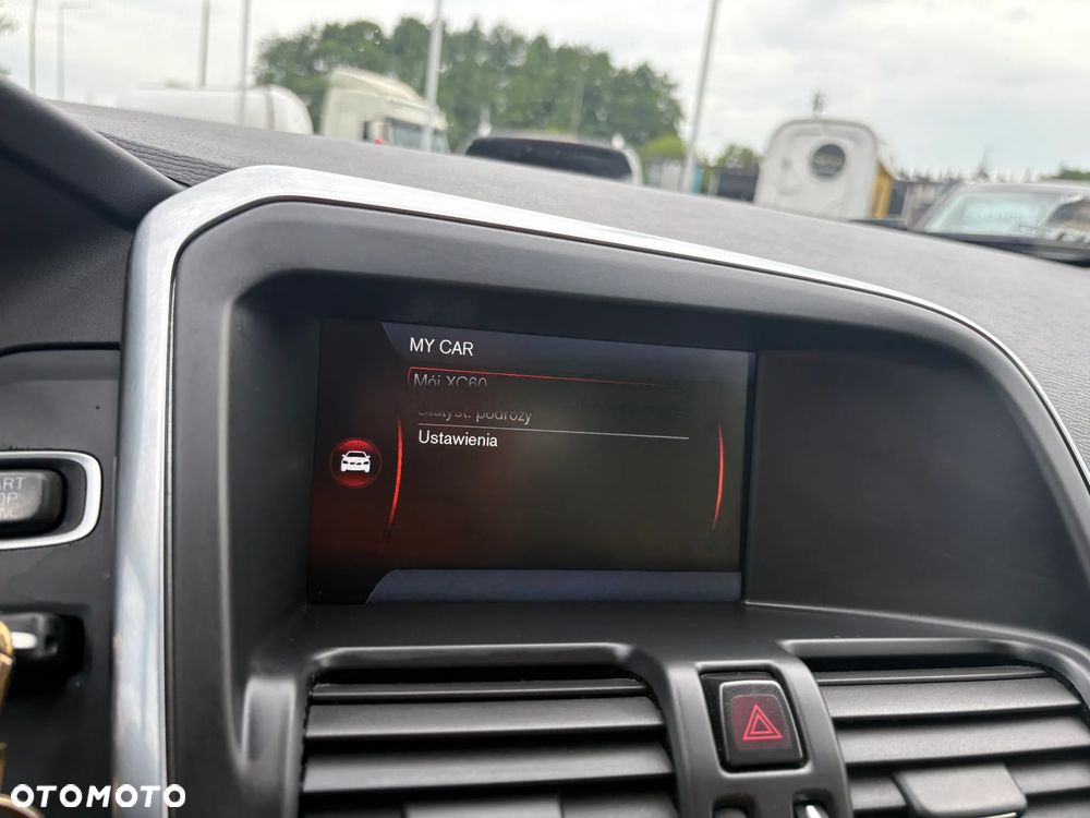 Volvo XC 60 2.4D AWD Summum - 18