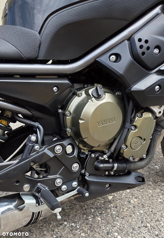 Yamaha XJ - 8