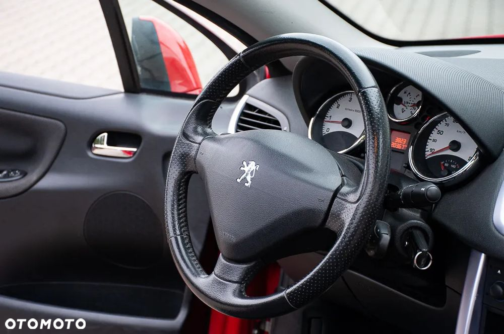 Peugeot 207 CC 150 THP Premium - 33