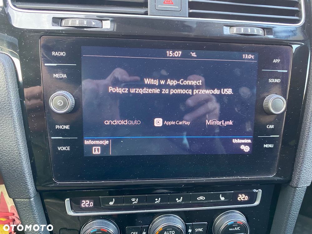 Volkswagen Golf - 33