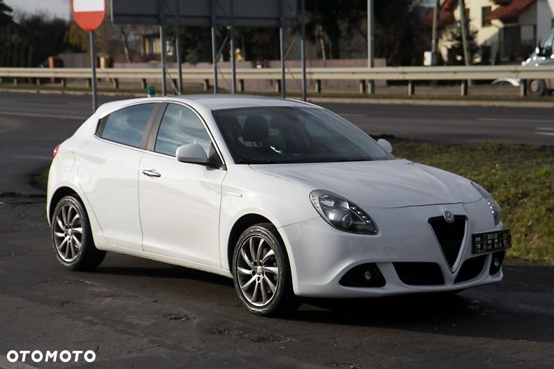 Alfa Romeo Giulietta 2.0 JTDM 16V - 3