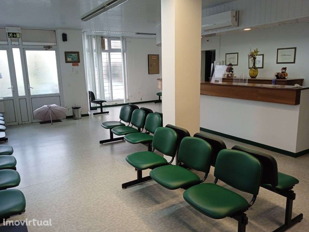 Clínica para Venda em Ponta Delgada - Grande imagem: 2/9
