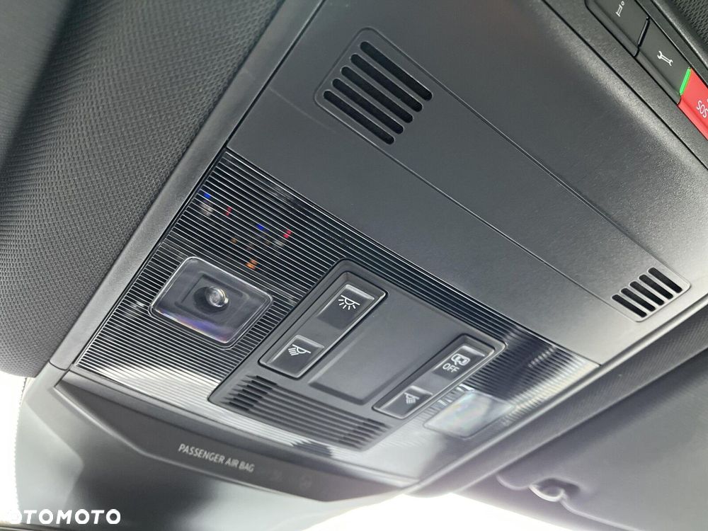 Volkswagen T-Roc - 37