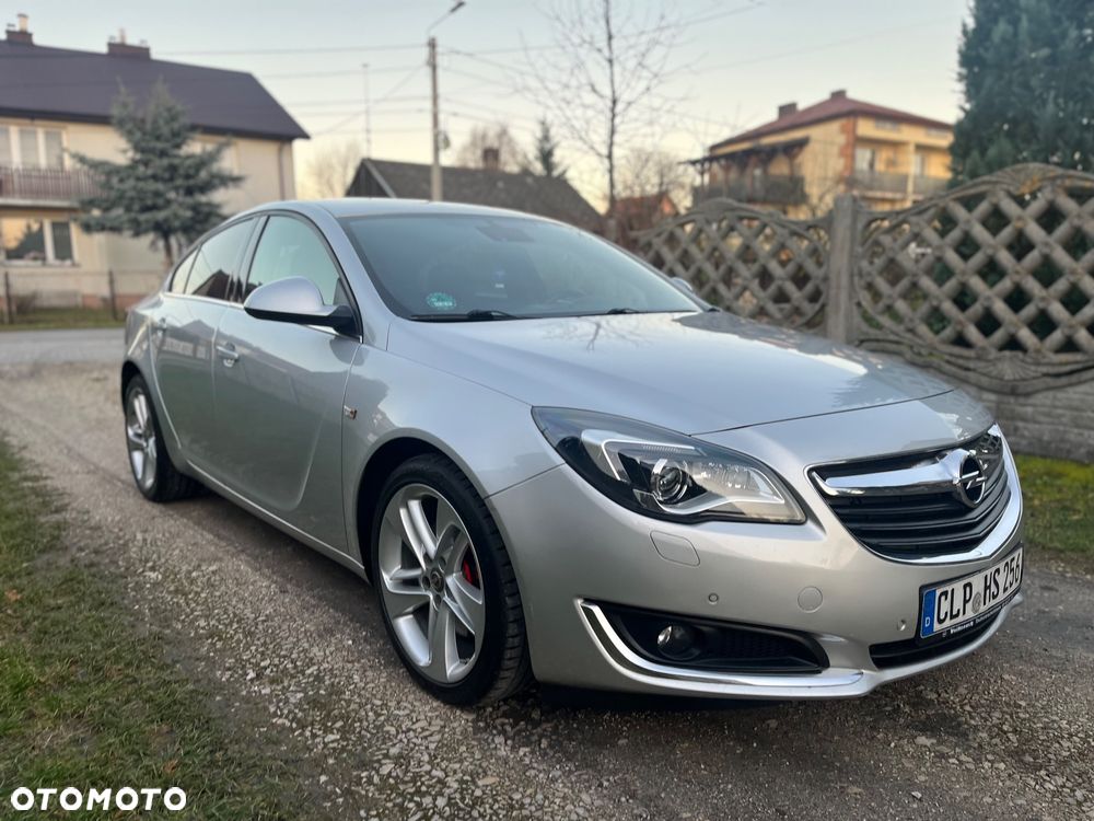 Opel Insignia - 8