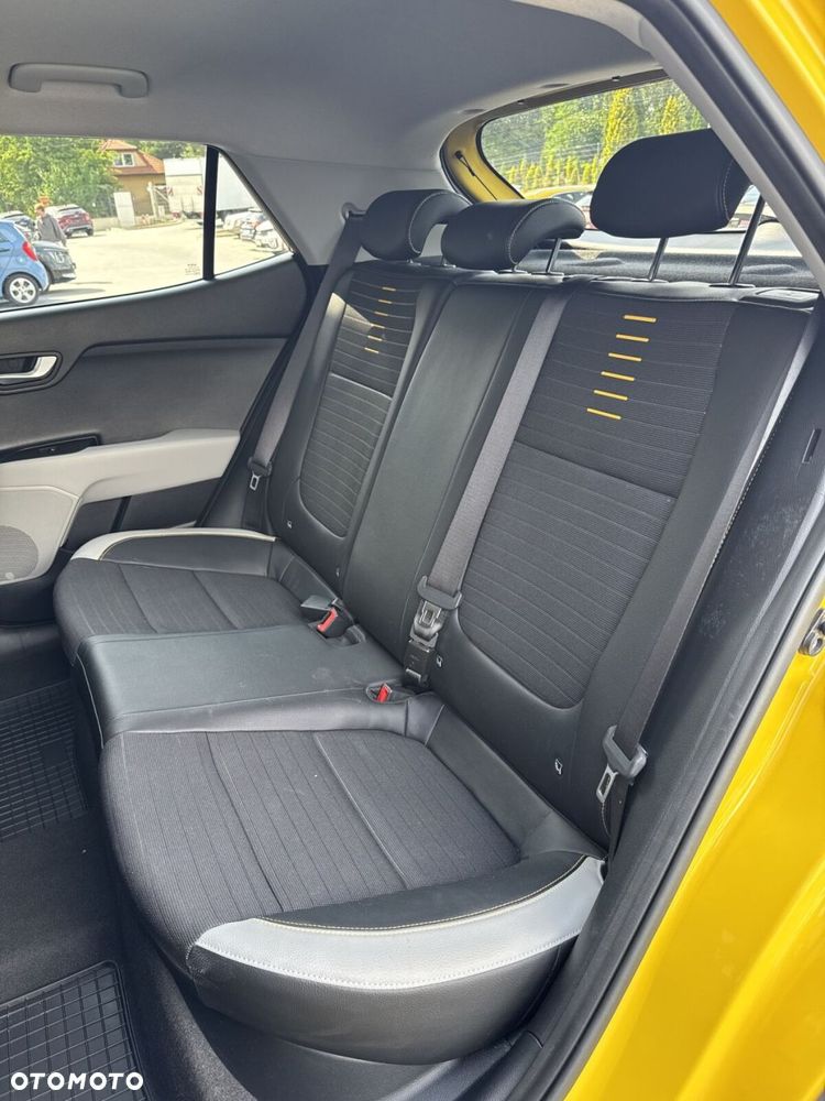 Kia Stonic 1.0 T-GDI L Business Line DCT - 26