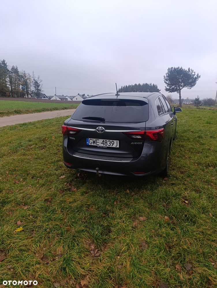 Toyota Avensis 2.0 D-4D Prestige - 4