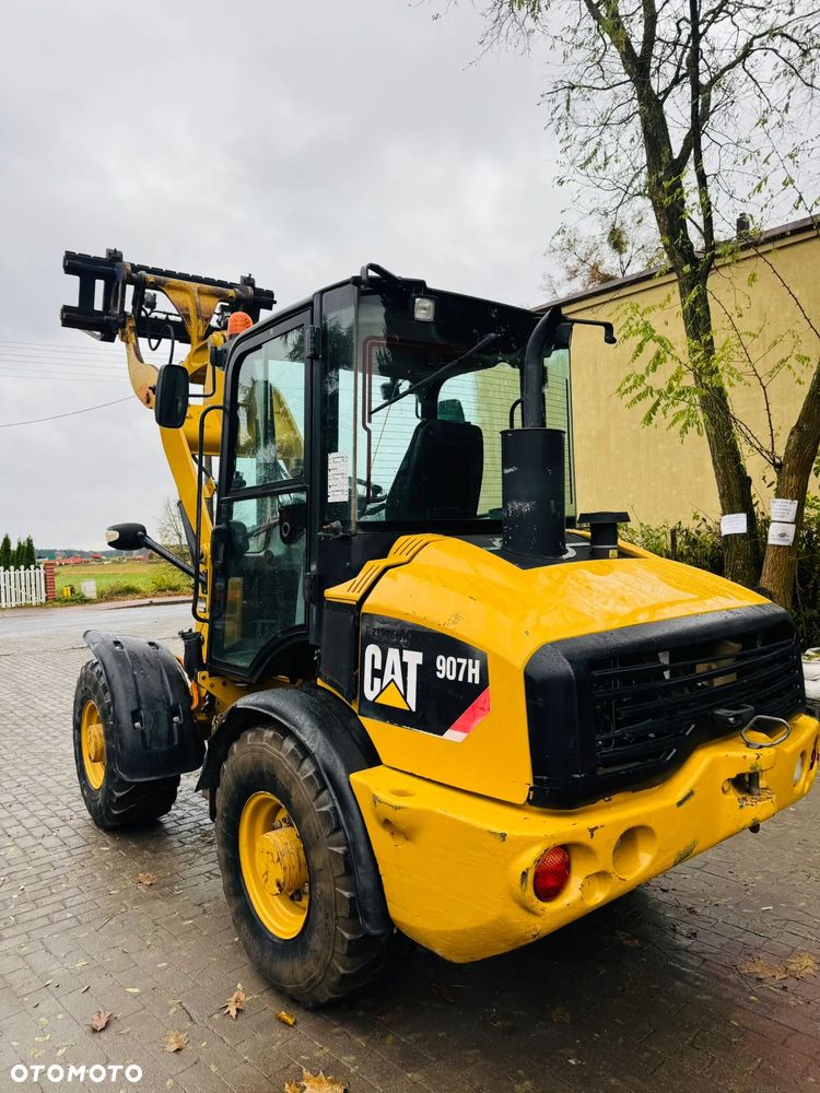 Caterpillar 907H - 10