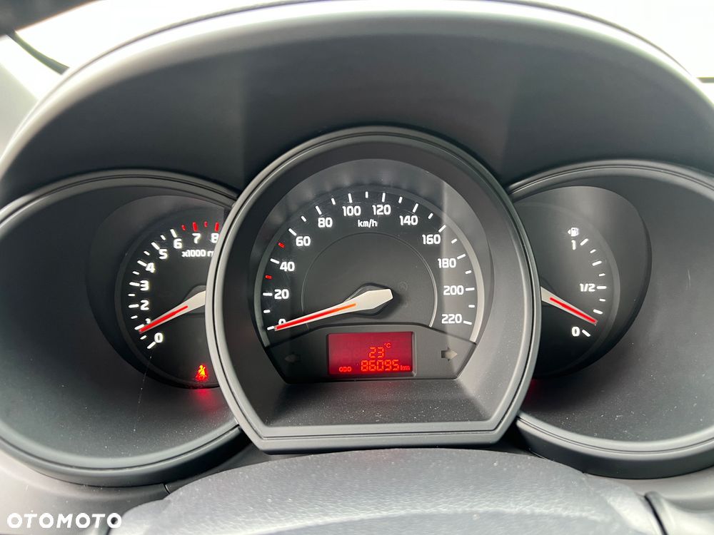 Kia Rio 1.2 Business Line - 6