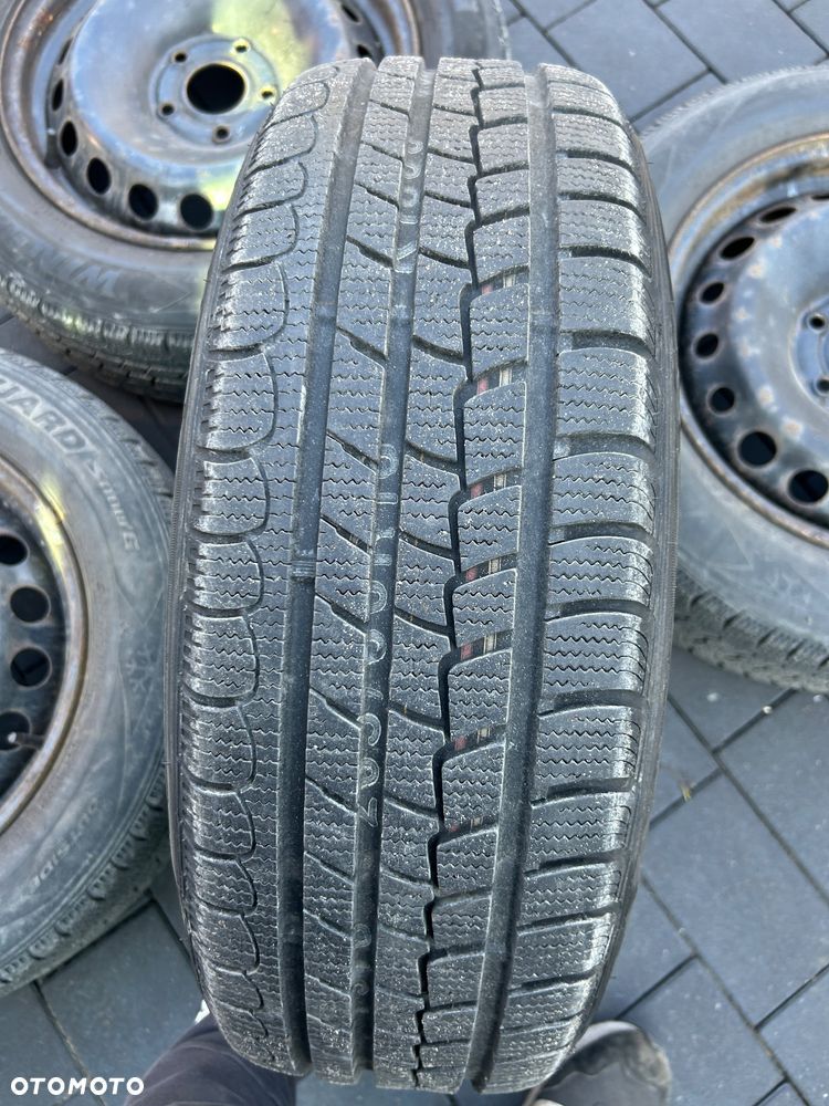 Scenic III 5x114.3 Koła Zimowe NEXEN 205x60x16 7,5mm - 6