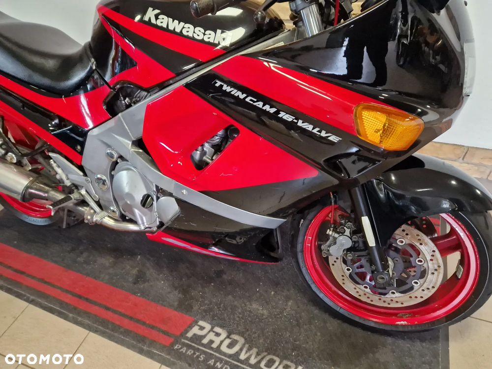 Kawasaki ZZR - 22