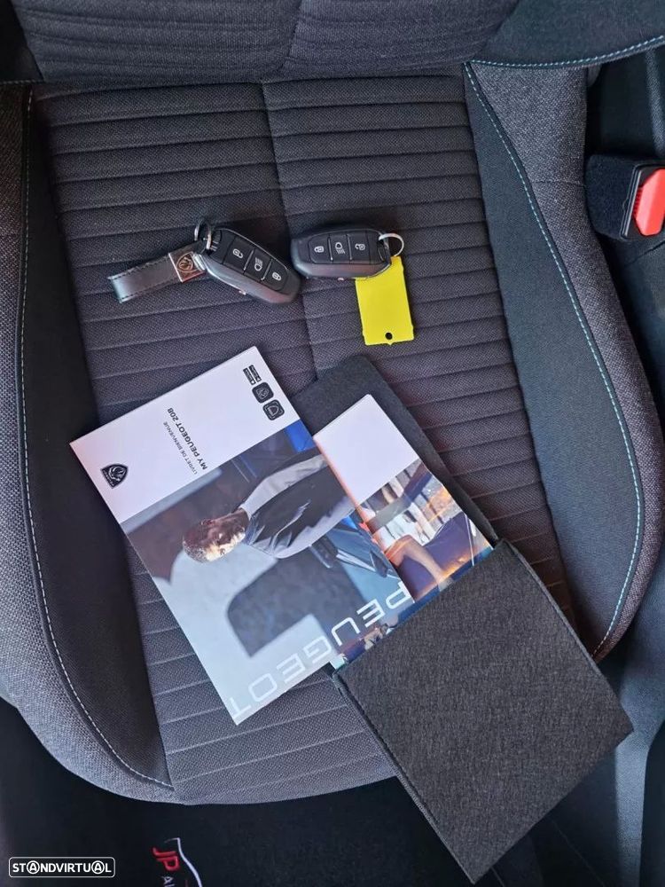 Peugeot e-208 50 kWh Style - 11