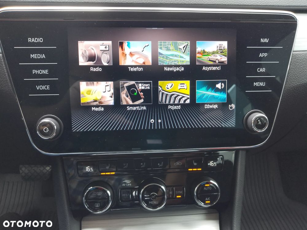 Skoda Superb 1.5 TSI Ambition DSG - 11