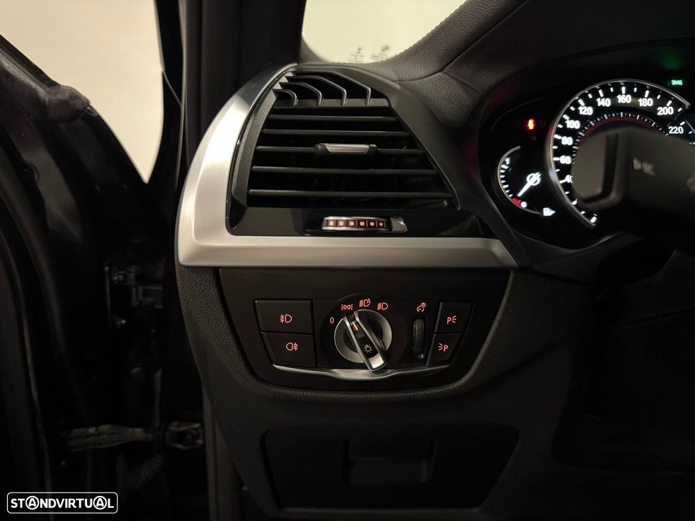 BMW X3 30 i xDrive Pack M - 51