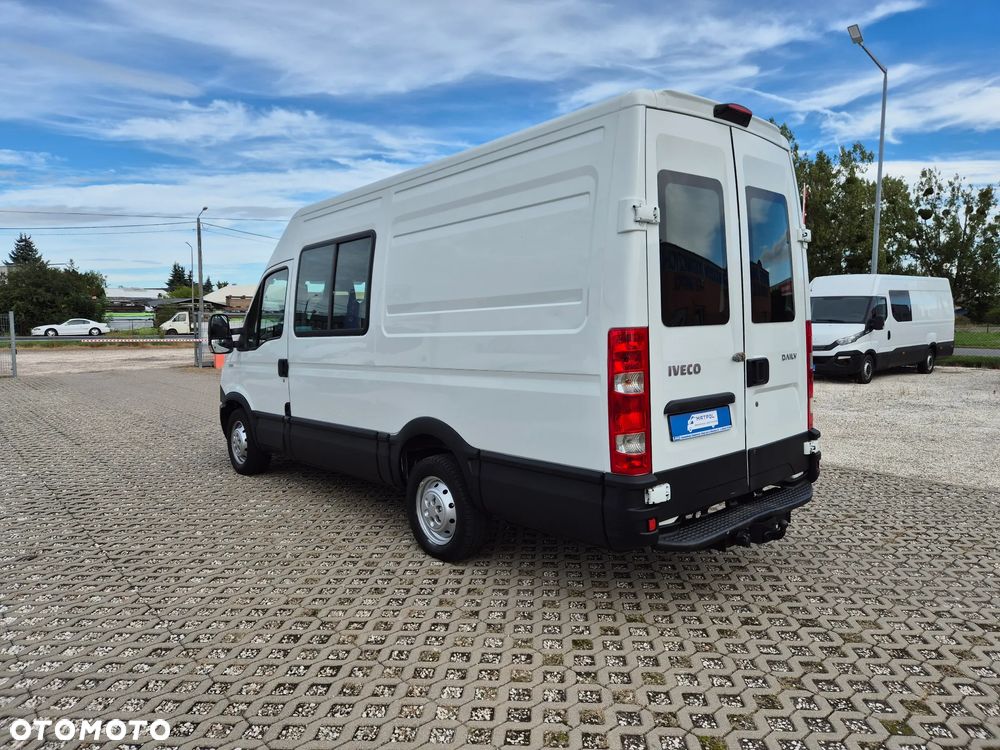 Iveco Daily 35S13 L3H2, Brygadówka 6 osób, blaszak, HAK 3.5T, klimatyzacja - 9