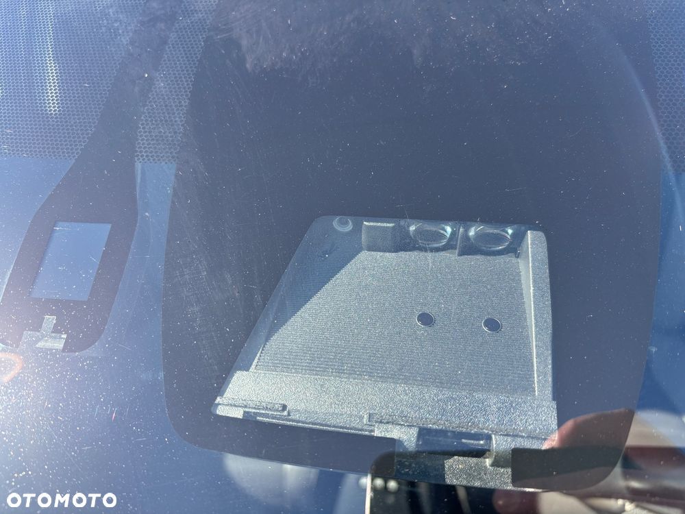 Toyota Auris Hybrid 135 Prestige - 12