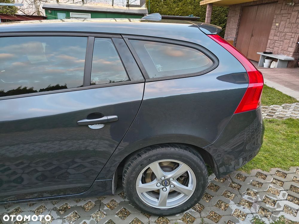 Volvo V60 D3 Geartronic Kinetic - 10