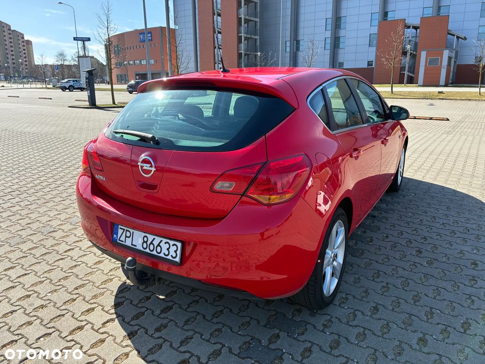 Opel Astra 1.6 - 8