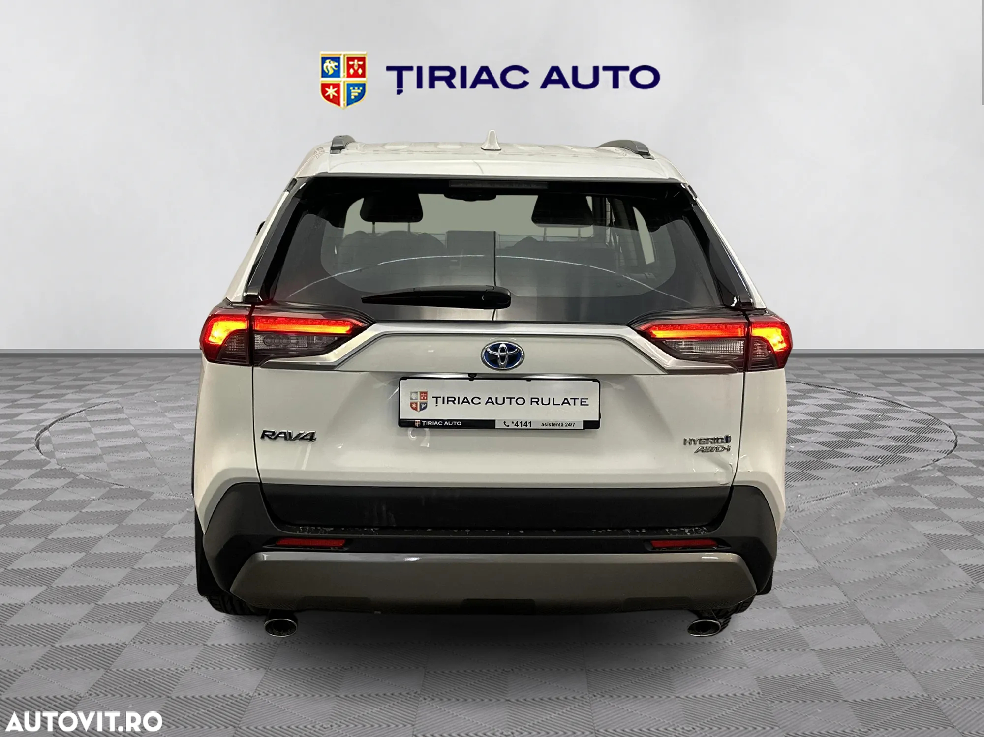Toyota RAV4 - 4