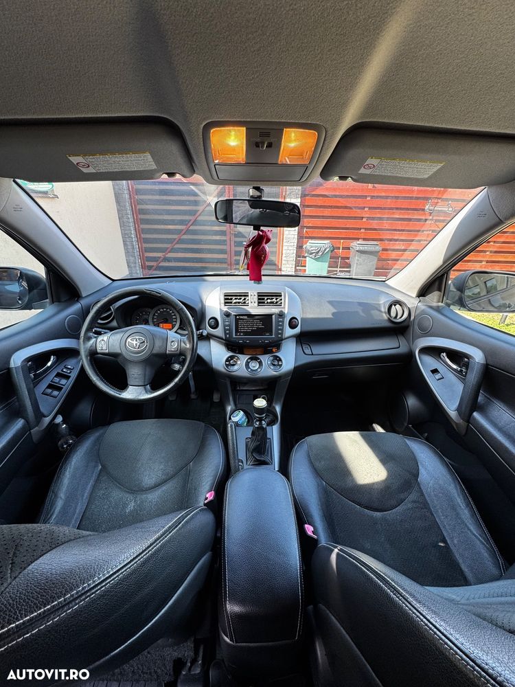 Toyota RAV4 2.2 D-4D 4x4 Cross Sport - 3
