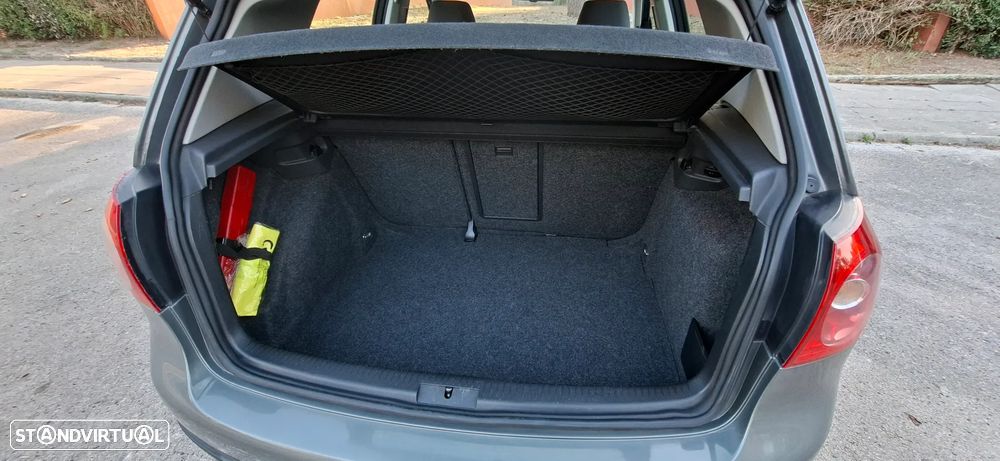 VW Golf 1.9 TDi BlueM. Confortline - 7
