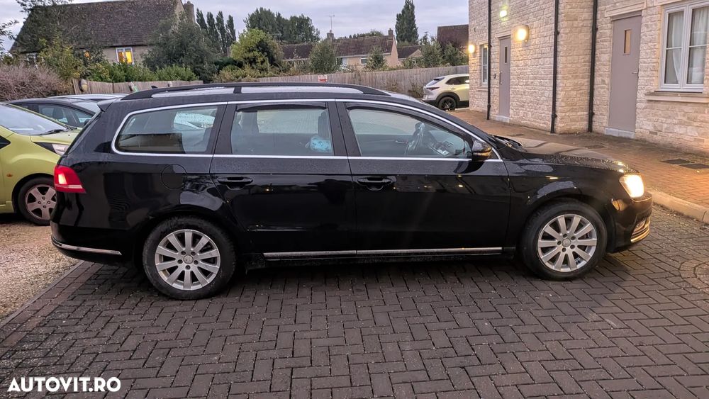 Volkswagen Passat - 4