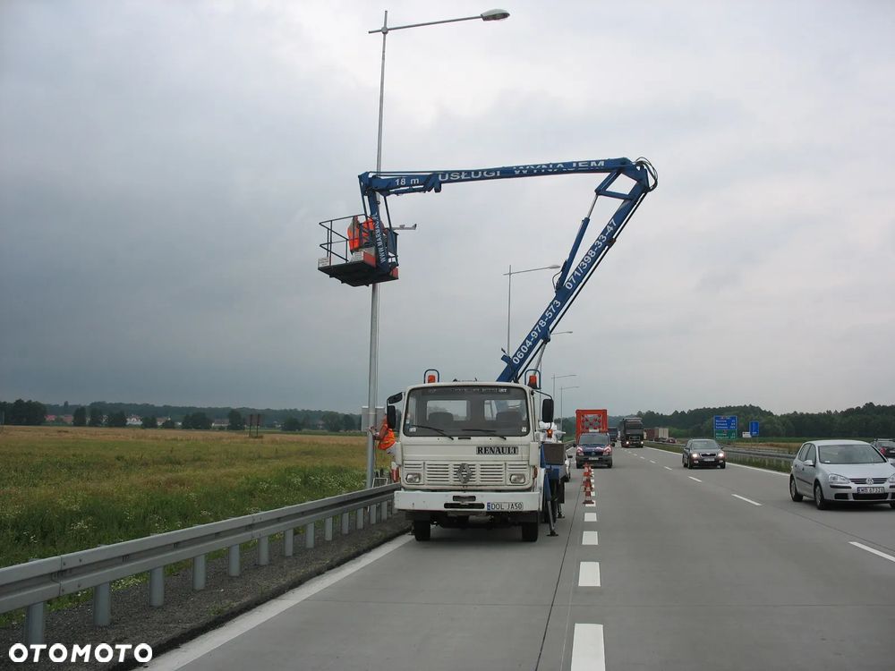 Renault S130 - 1